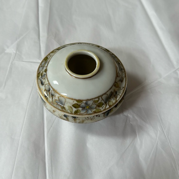 Nippon Porcelain, Vintage Powder Box, Floral trinket dish, Victorian vanity box, - Picture 1 of 10
